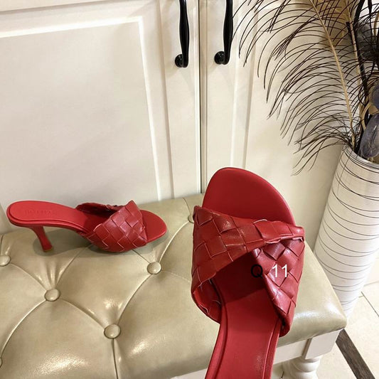 BV Intrecciato Knot Mule Heel