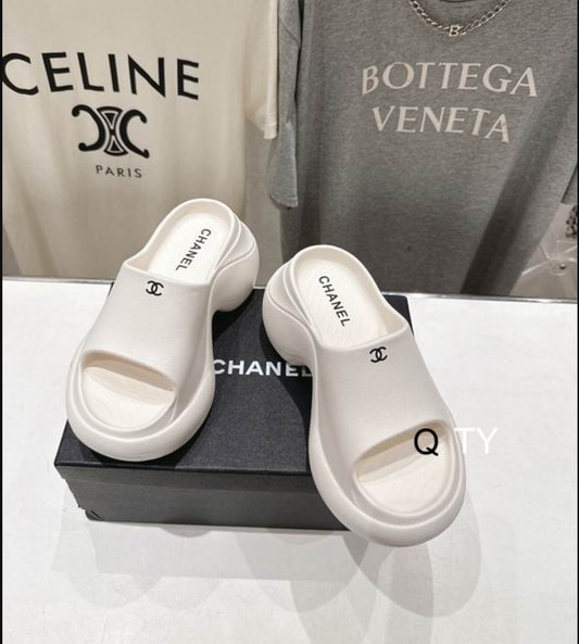 CC Cloud Slide