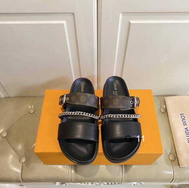 LV Chain Luxe Triple Strap