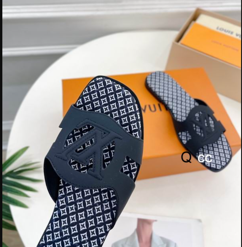 LV Logo Crest Pattern Sandal