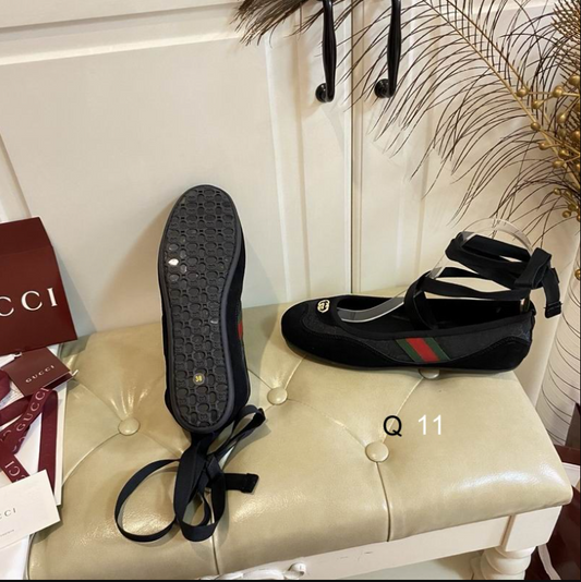 GUC Ribbon Ballet Flat