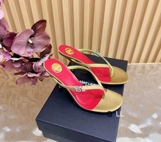 SL Solenne Thong Heel